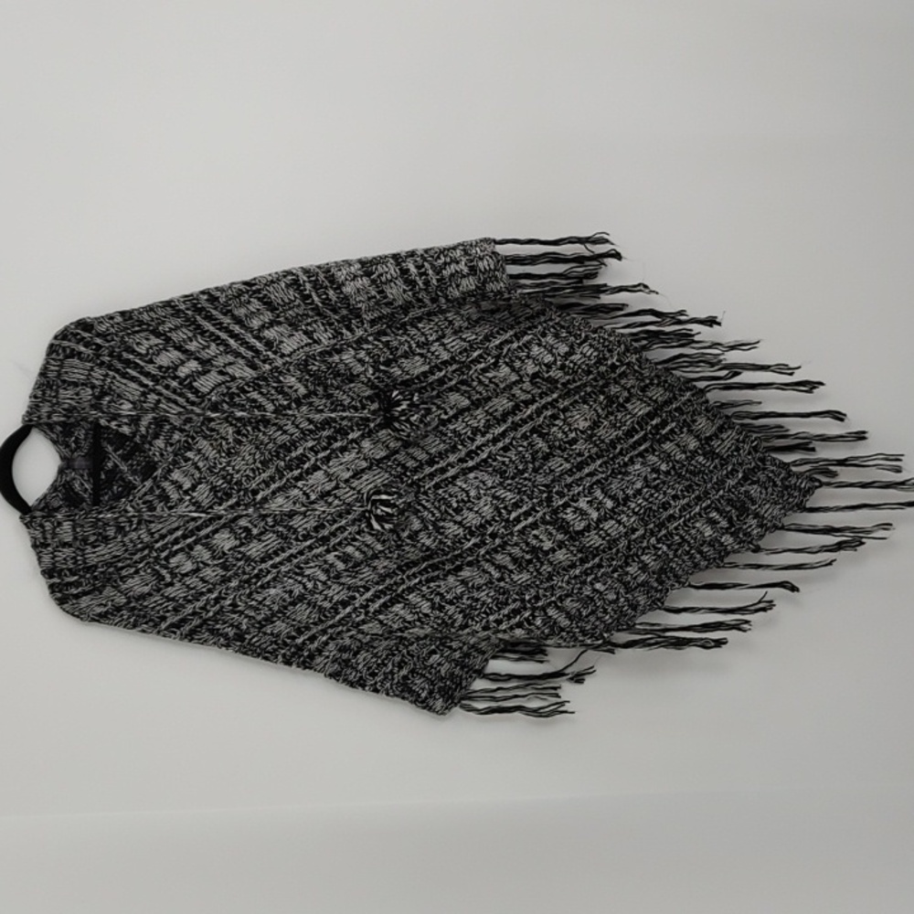 Lane Bryant Black & White Long Fringe Poncho/ Size L-XL